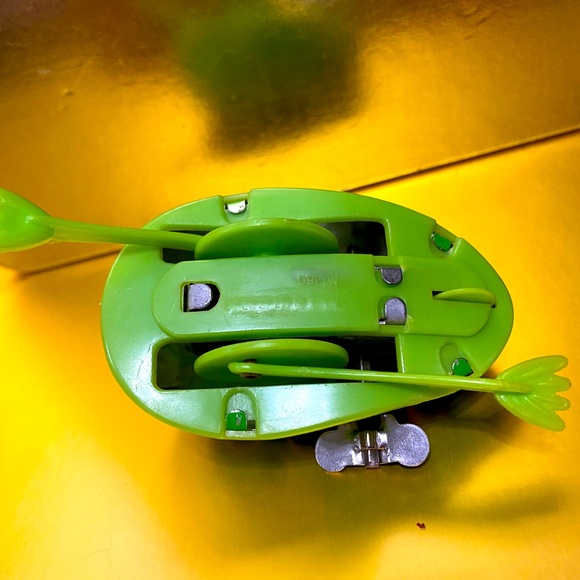 VINTAGE 80’s TIN TOYS WIND UP FROG & SWIMMING DUCK 4” - Picture 6 of 13